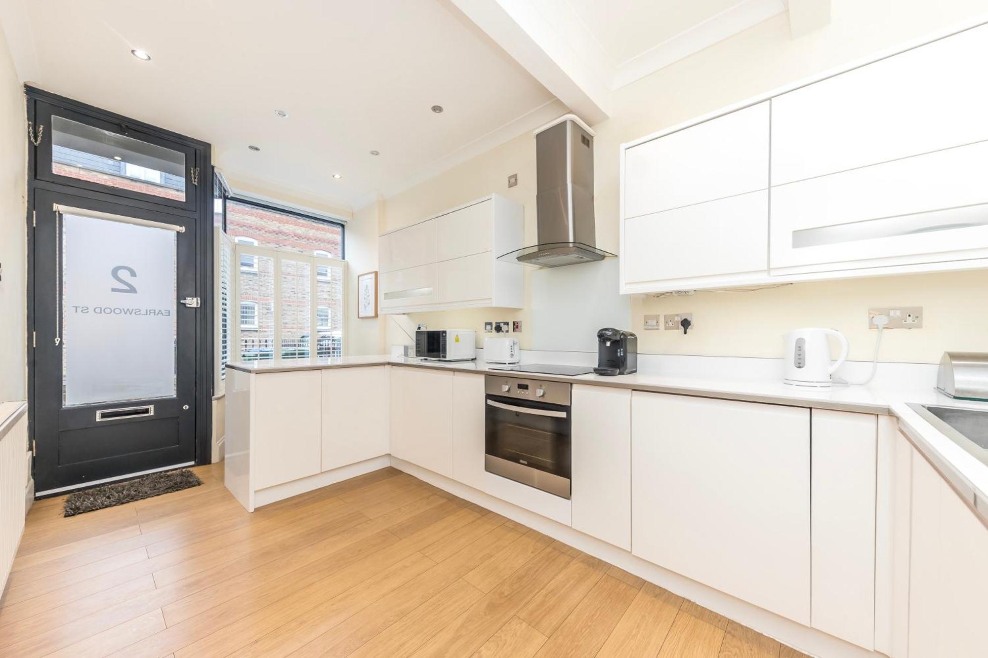 Stylish & Spacious 3 Bed Victorian House Sleeps Up To 7 - Near O2, Museums, Excel, Mazehill Station 12 Mins Direct Into London Bridge Exterior photo